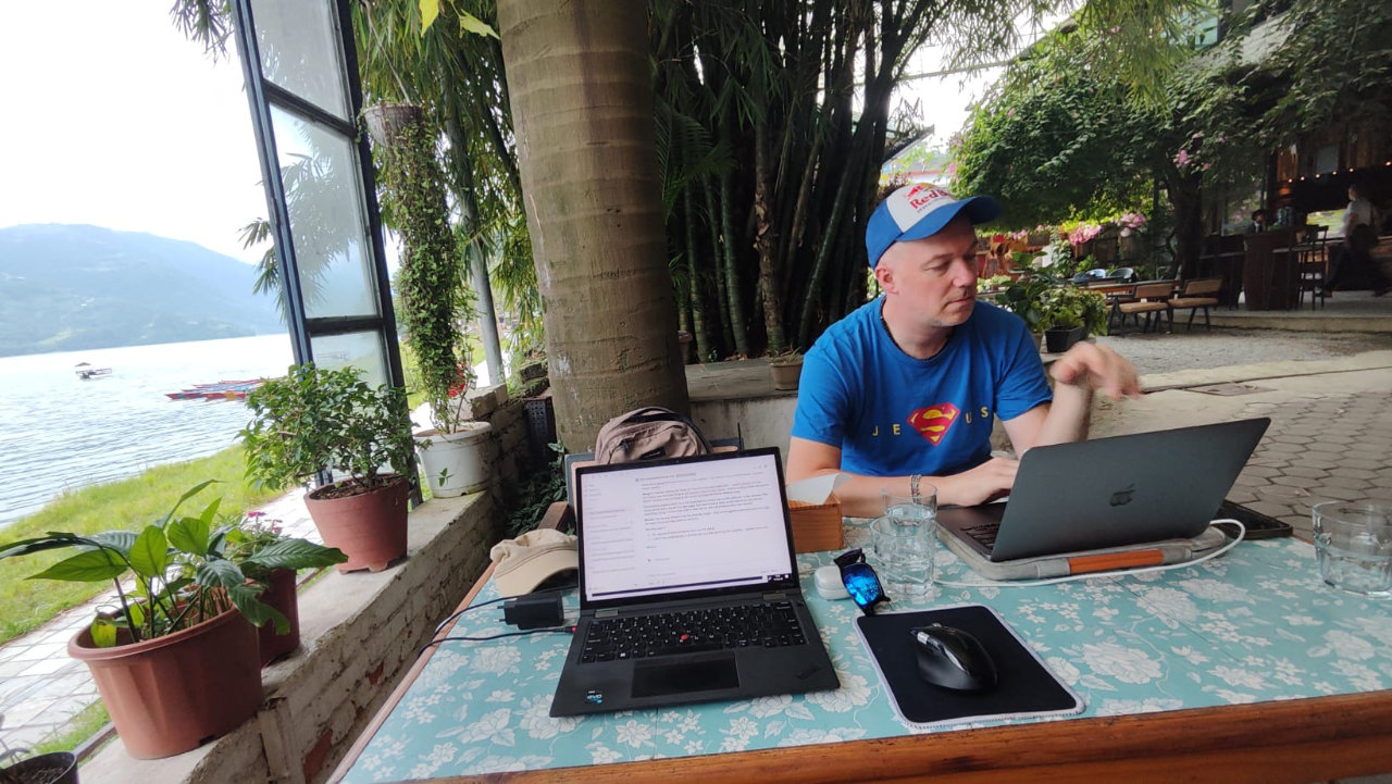 Coworking at the Juicery in Pokhara, Nepal